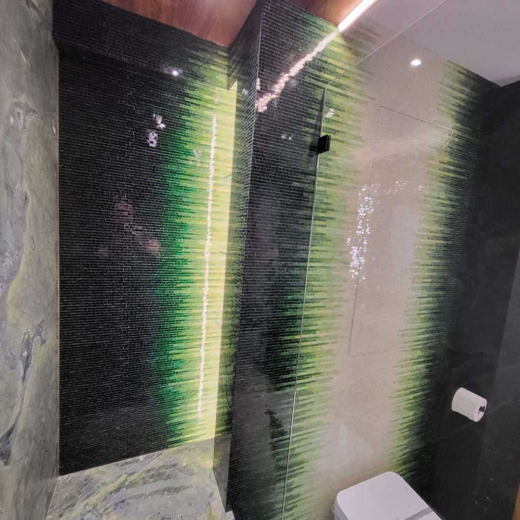Green Ambre Bathroom